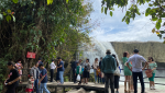 Du khách đổ về Đắk Lắk: Xếp hàng dài mua vé, điểm du lịch ‘nới’ thời gian hoạt động