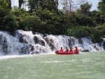 Crossing waterfalls, trekking in Dak Lak attracts young people